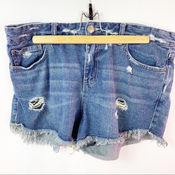 Free People Raw Hem Dark  Denim Distressed Shorts - Picture 1 of 7